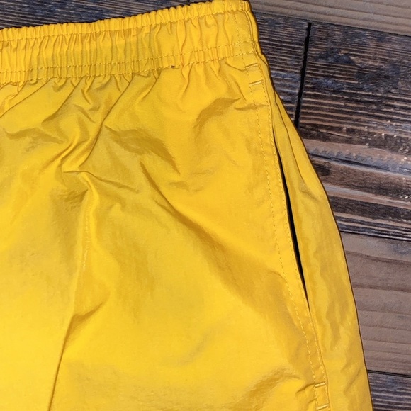 Nautical Yellow Swim Trunks with pockets size XL - Picture 3 of 5